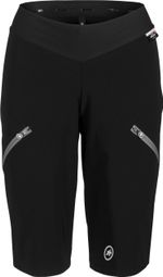 Women's Assos Trail Cargo Short Black Series