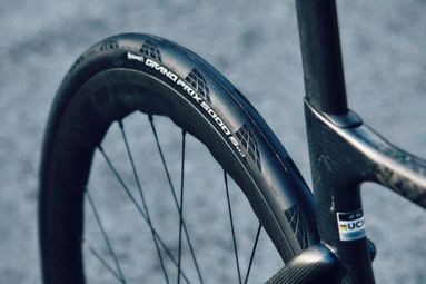 Pneu Route Continental Grand Prix 5000 S TR 700 mm Tubeless Ready Souple Vectran Breaker LazerGrip ACT BlackChili — vue 4