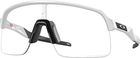 Oakley Sutro Lite Matte White Photochromic / Ref: OO9463-4639