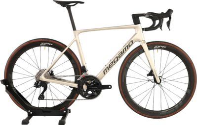 Produit Reconditionné · Vélo de route MEGAMO Raise 15 CW 2026 · Très bon état