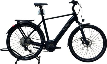produit reconditionné . Cube Touring Hybrid Pro 625 Shimano Deore 2024 . Vélo électrique . Cube . très bon état