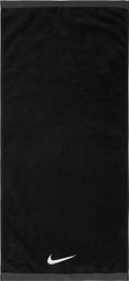 Toalla Fundamental Nike Mediana 25 cm x 17 cm Negra