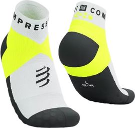 Chaussettes Compressport Ultra Trail Socks V2.0 Low Blanc/Noir/Jaune