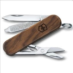 Victorinox Classic Wood - Couteau Suisse de Poche 58 mm - Manche en Noyer