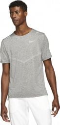 Camiseta Nike Dri-Fit Rise 365 manga corta gris