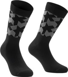 Ein Paar Assos Monogram Evo Socken Schwarz
