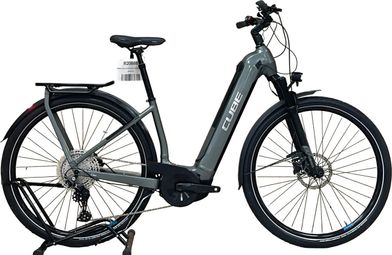 produit reconditionné . Cube Kathmandu Hybrid Pro 625 Shimano Deore 2024 . Vélo électrique . Cube . très bon état