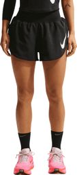 Nike Tempo Flow Swoosh Shorts für Damen, schwarz