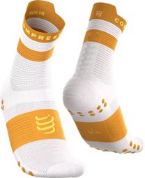Compressport Pro Racing V4.0 Run High Socks, White/Orange