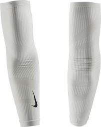 Nike Zoned Cuffs White Unisex