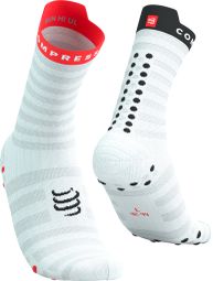 Chaussettes Compressport Pro Racing V4.0 Ultralight Run High Blanc/Rouge/Noir