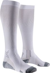 X-Socks Run Perform OTC Socken Weiß Grau