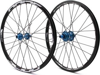 Paire de Roues Pride Control Expert 28H Moyeu Bleu V-Brake