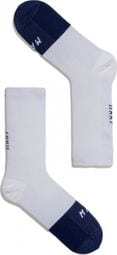 Paar weiße Socken der MAAP Division