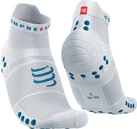 Paar Compressport Pro Racing Socks v4.0 Run Low Wit / Blauw