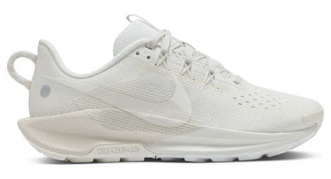 Chaussures trail nike pegasus trail 5 blanc femme