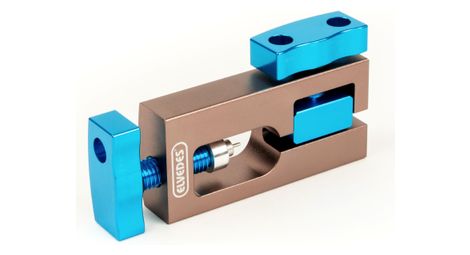 Presse a inserts pour toutes durites elvedes