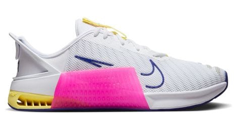 Produit reconditionné - chaussures de cross training nike metcon 9 flyease blanc bleu rose