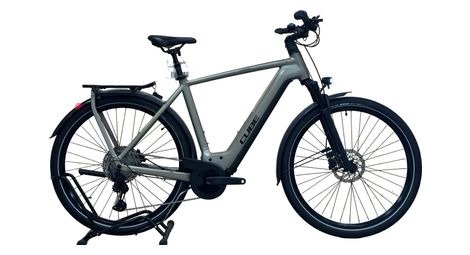 produit reconditionné . Cube Kathmandu Hybrid Pro 750 Shimano XT 2024 . Vélo électrique . Cube . très bon état