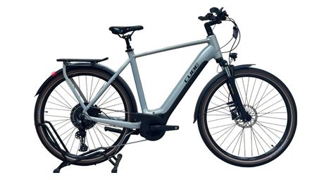 produit reconditionné . Cube Touring Hybrid Pro 625 Shimano Deore 2024 . Vélo électrique . Cube . très bon état