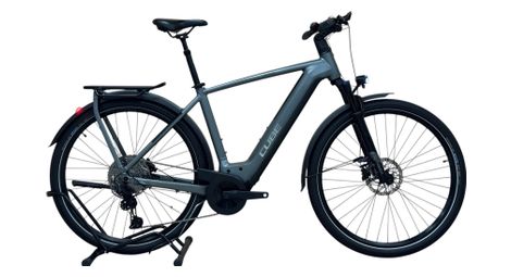 Produit reconditionné . cube kathmandu hybrid pro 750 xt 2024 . vélo électrique . cube . très bon état