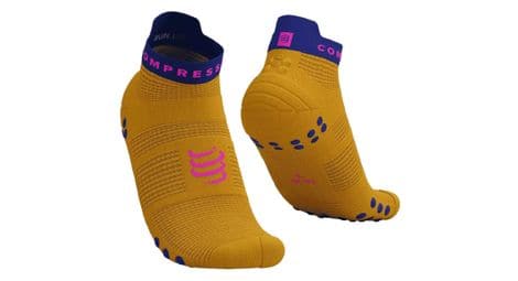 Compressport pro racing socks v4.0 run low yellow / purple