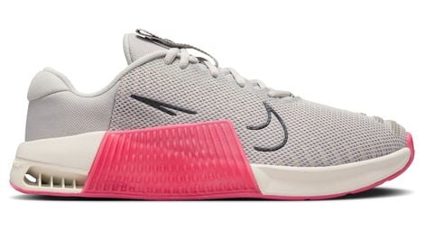 Chaussures training nike metcon 9 gris/rouge femme