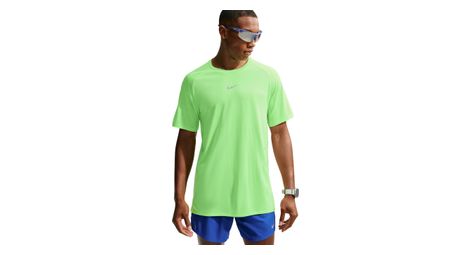 Camiseta de running Nike Stride amarilla para hombre