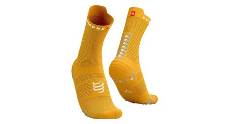 Paire de chaussettes compressport pro racing v4 0 run jaune agrumes