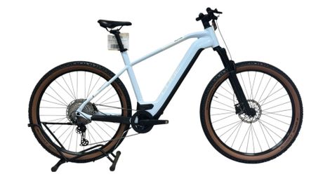 Produit reconditionné . cube reaction hybrid pro 625 shimano deore 2024  . vtt électrique . cube . très bon état