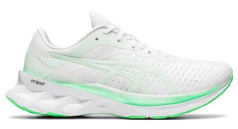 Chaussures femme Asics Novablast