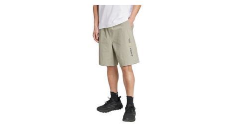 Pantalón corto adidas terrex national geographic beige hombre
