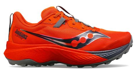 Chaussures de trail running saucony endorphin edge rouge