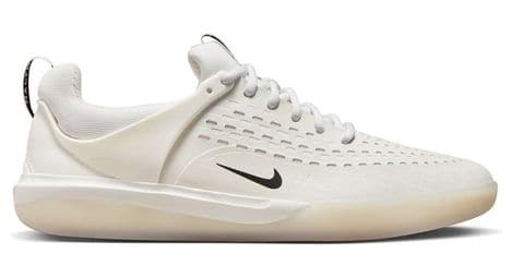 Nike sb nyjah 3 white skate shoes