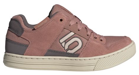 Scarpe da mtb adidas five ten freerider da donna in rosa salmone