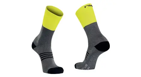 Par de calcetines northwave extreme pro gris amarillo fluo 34-36