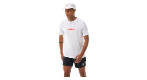T-Shirt Compressport Training Ironman 2026 Blanc/Rouge Homme