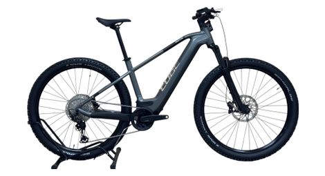 Produit reconditionné . cube reaction hybrid race 625 shimano xt 2024 . vtt électrique . cube . très bon état