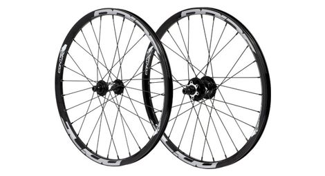 Paar Pride Racing Control V2 20" (451) Räder | 10x100 - 10x110 mm | 6 Löcher | Schwarz