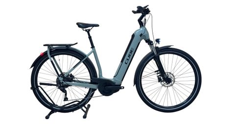 Kathmandu Hybrid One 625 Shimano 2023 Velo Electrique Cube Tres Bon Etat