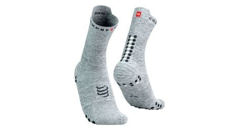 Compressport pro racing socks v4.0 run high grau/schwarz 35-38