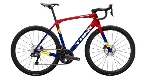 Velo de route trek domane slr 7 shimano ultegra di2 12v 700mm rouge bleu 2023