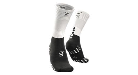 Compressport calcetines de compresión media blanco/negro 35-38