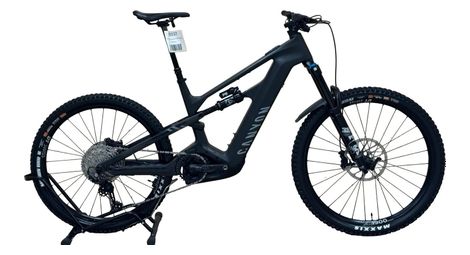 Produit reconditionné . canyon strive:on cfr underdog shimano deore 2024 . vtt électrique . canyon . très bon état