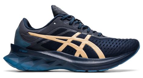 Chaussures femme Asics Novablast