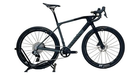 produit reconditionné . Canyon Grail CF SL 7 eTap Sram Rival AXS 2023 . Vélo de gravel . Canyon . très bon état
