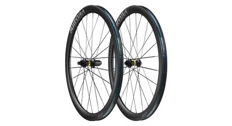 pair of mavic allroad sl carbon 700 mm wheels 12x100 12x142 mm centerlock