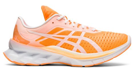 Chaussures asics novablast