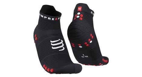 Par de calcetines compressport pro racing v4.0 run low negro / rojo