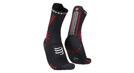 Paire de chaussettes compressport pro racing socks v4.0 trail noir / rouge